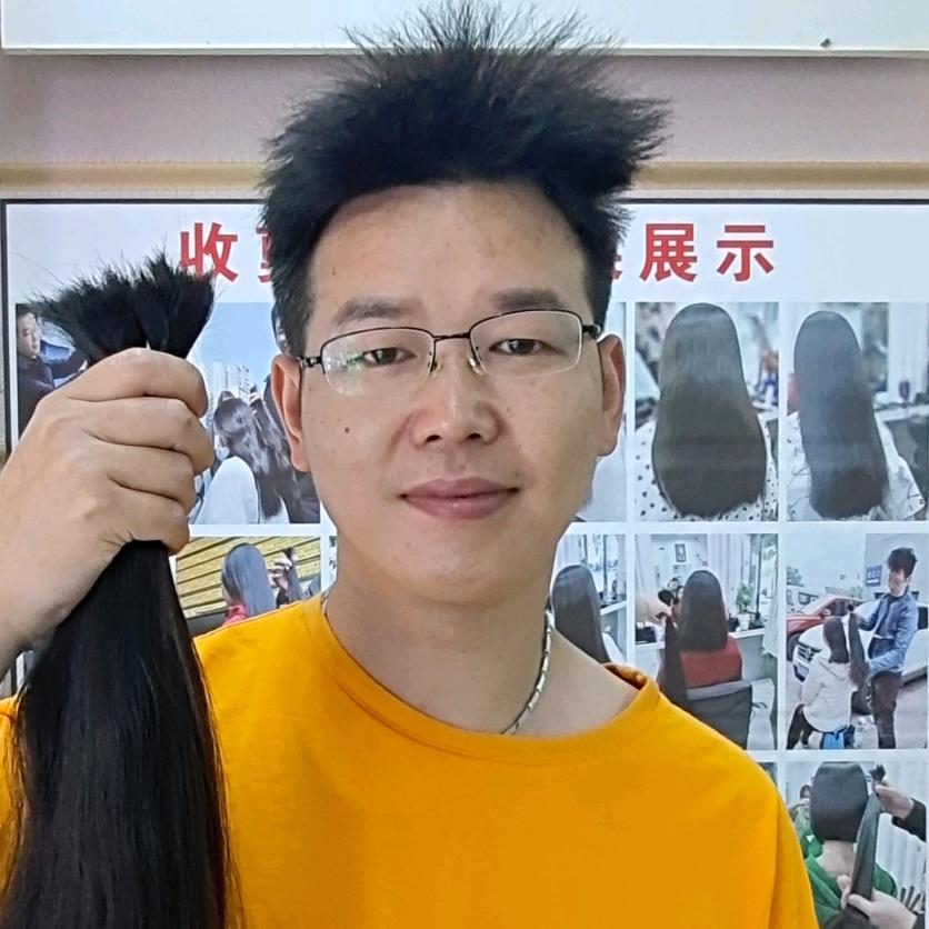 广安收头发的小邹-美萱接发店