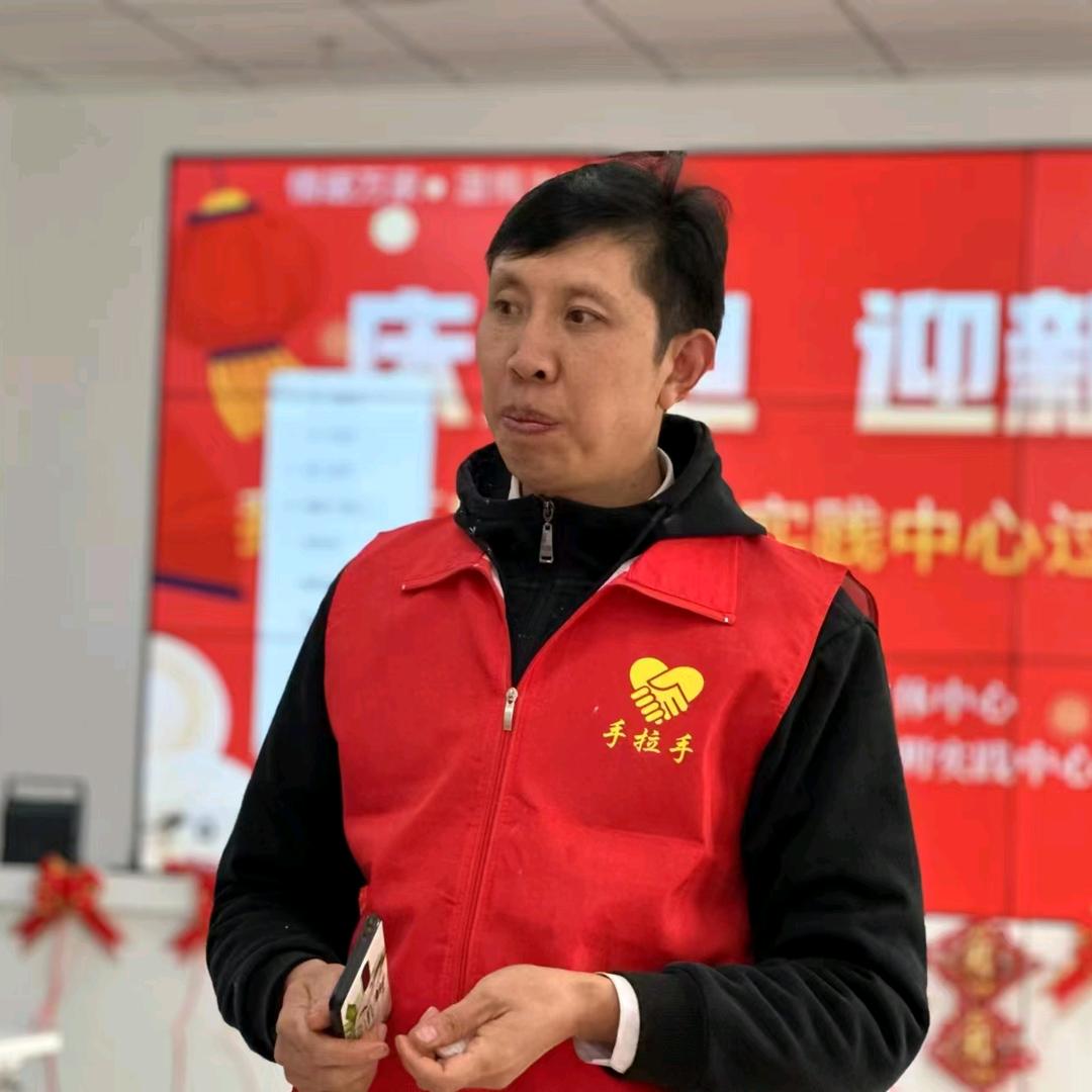 朱会长（古蔺爱心协会）助农