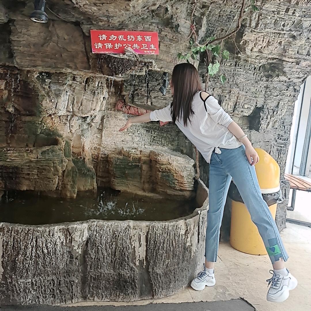 姗姗（餐饮小姐姐）