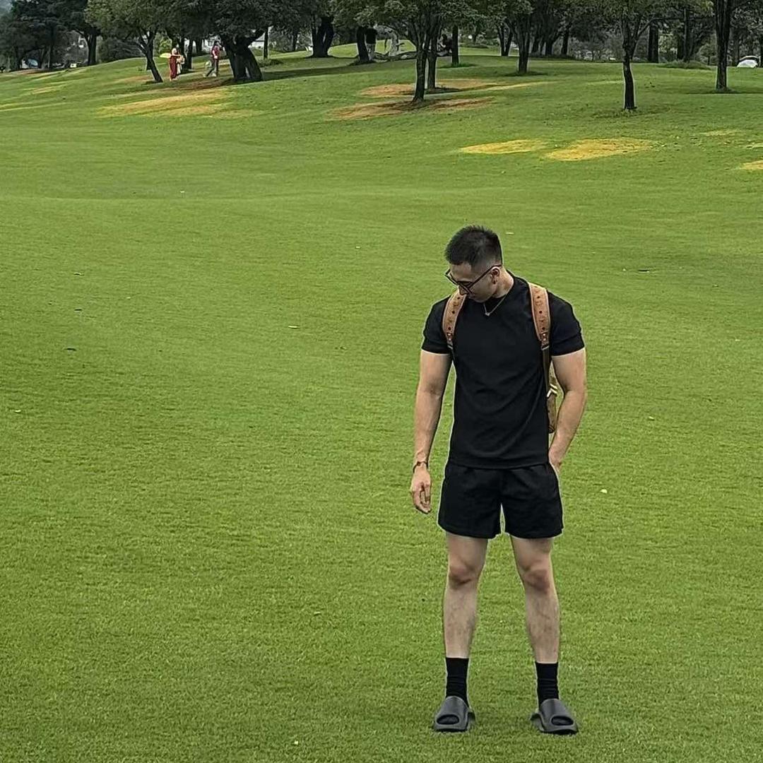 酷爱游泳健身私教咨询