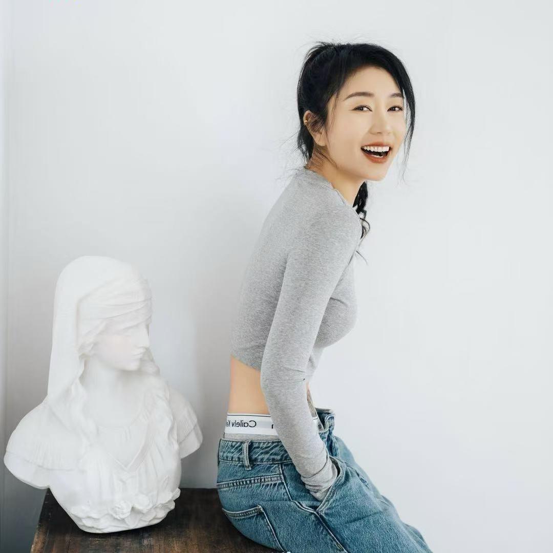 名仕游泳健身~张越