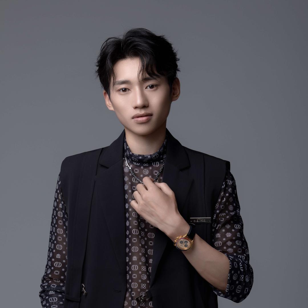 贵阳化妆师阳阳 全国约档