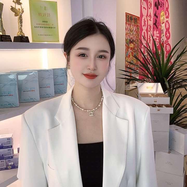 伊人肌秘 佟二堡 爱淇皮肤管理