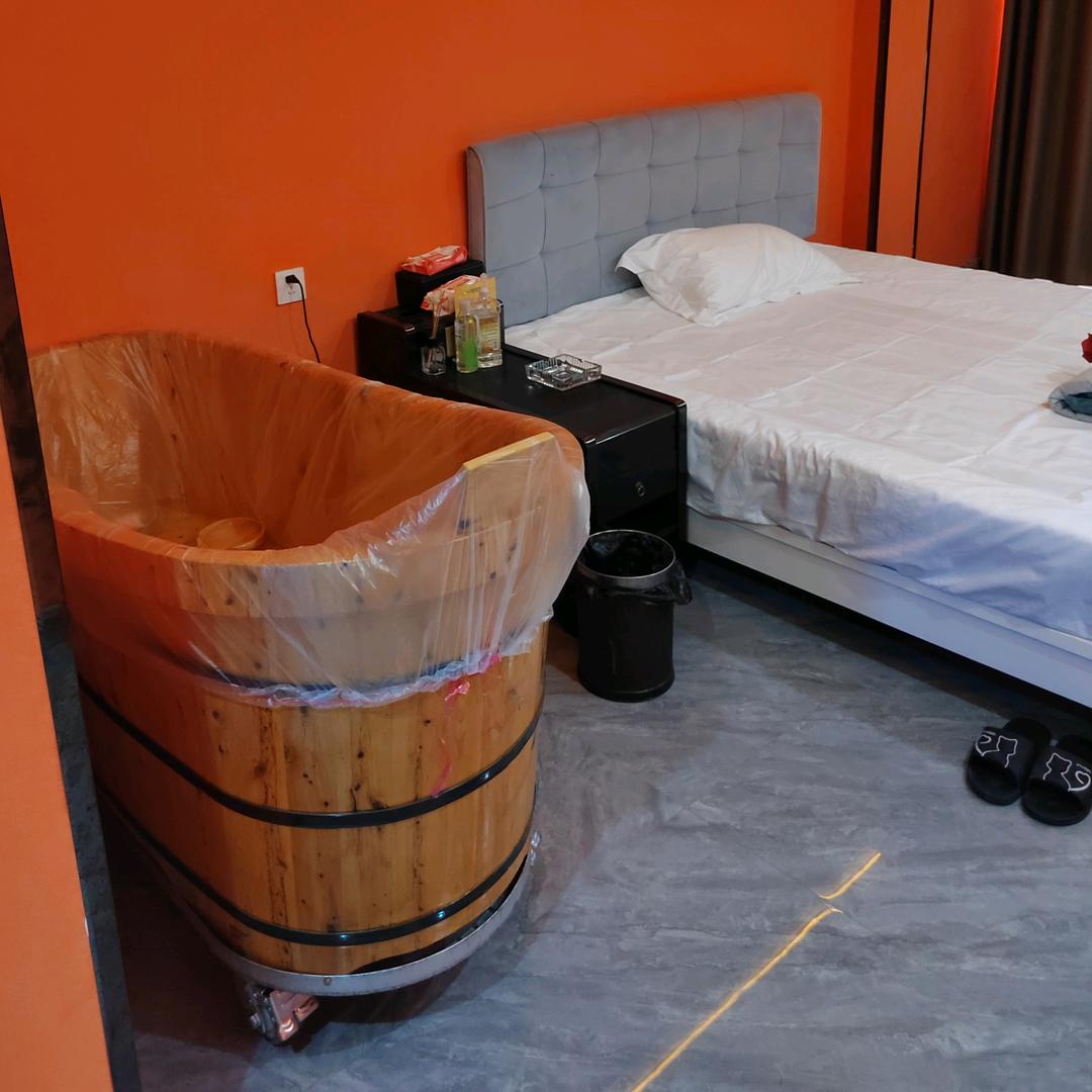 至尊足道·影院式温泉足道