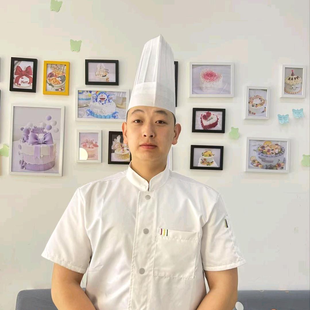 在黎城做私人定制蛋糕的小刘（遇见蛋糕）