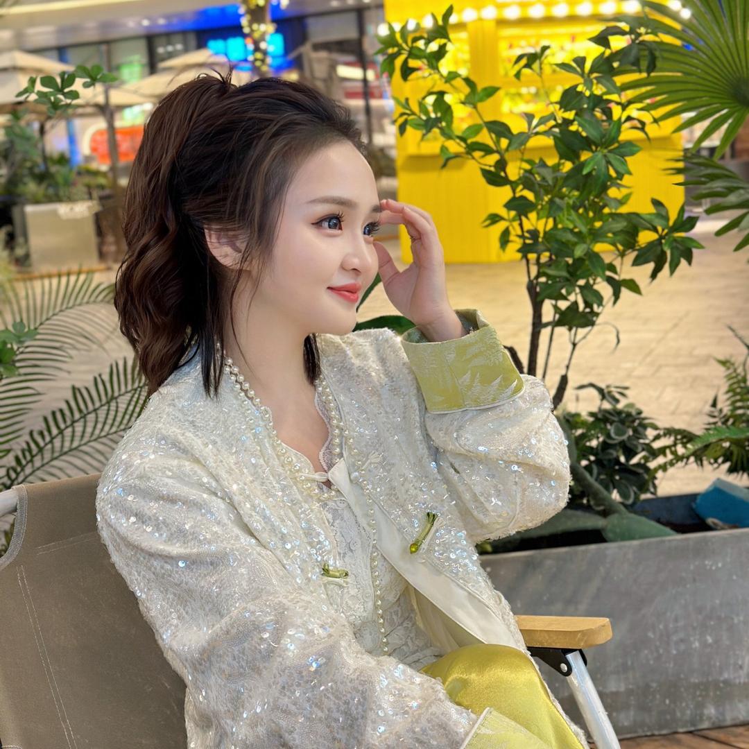 魔都美业人-大眼妹奕霖（嘉元皮肤管理）