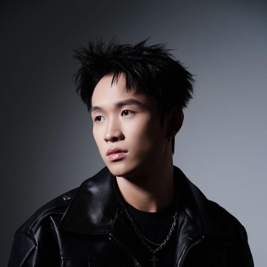 重.庆壹禾子烨男士发型设计