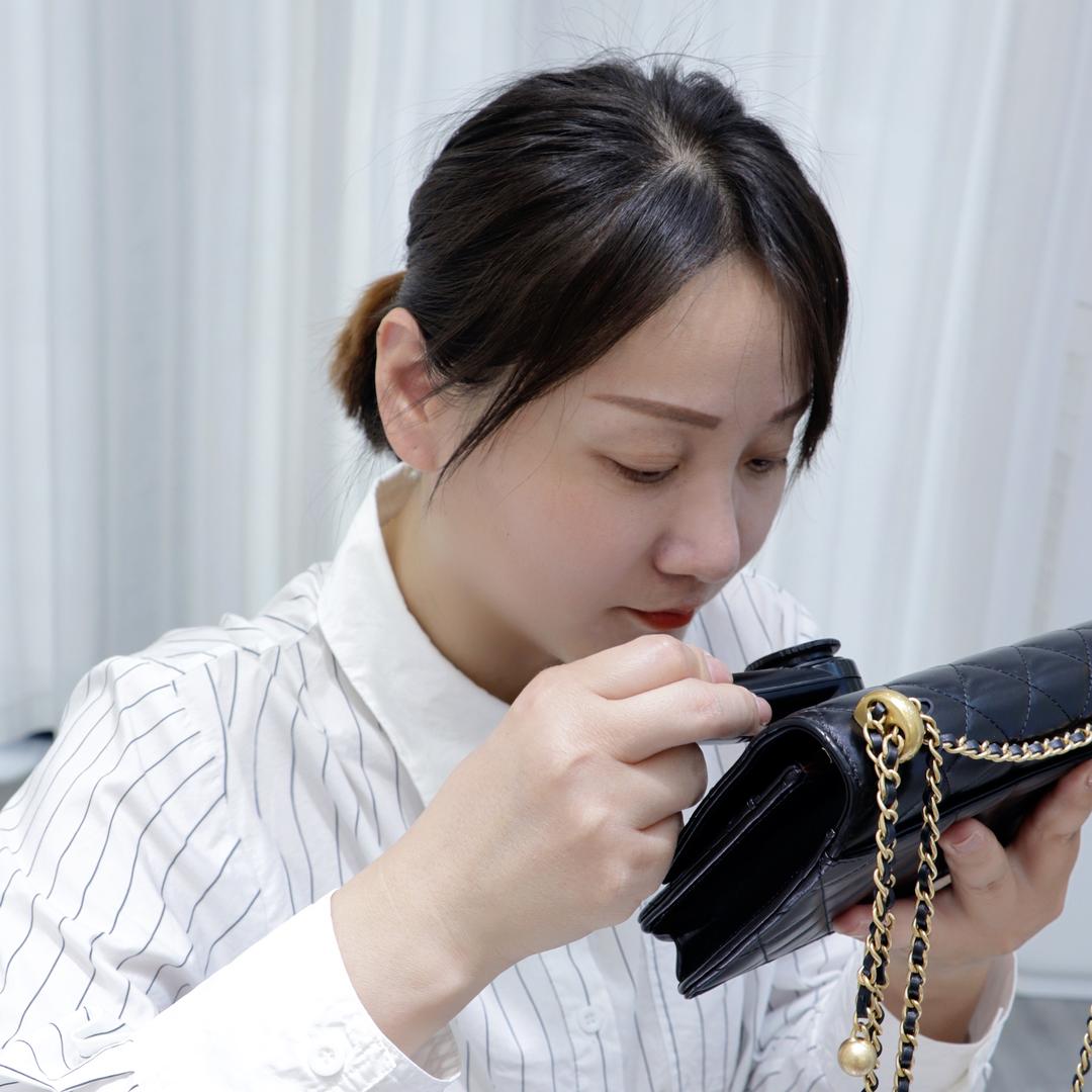 玲玲的看包日记