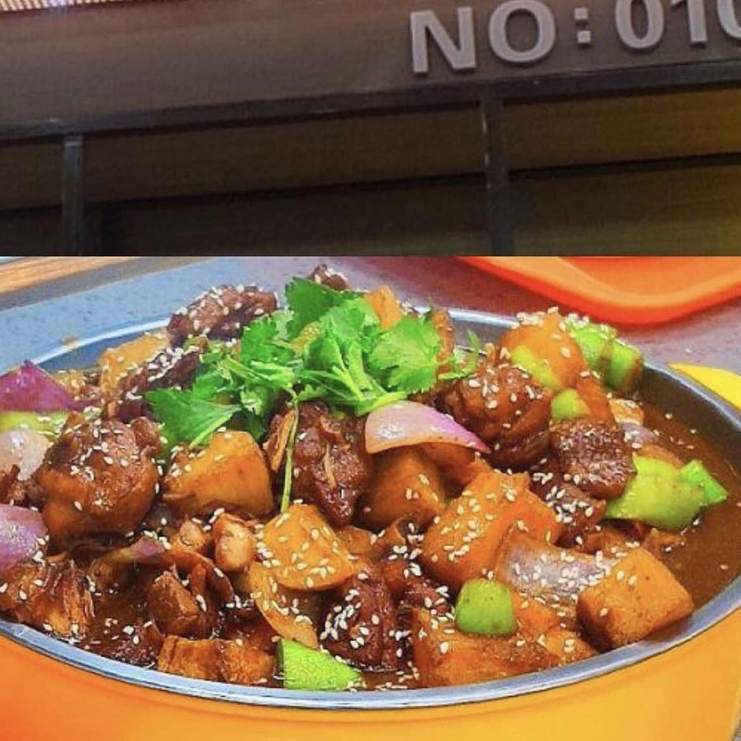 洛阳市瀍河回族区爱蜜柰摇滚炒鸡店