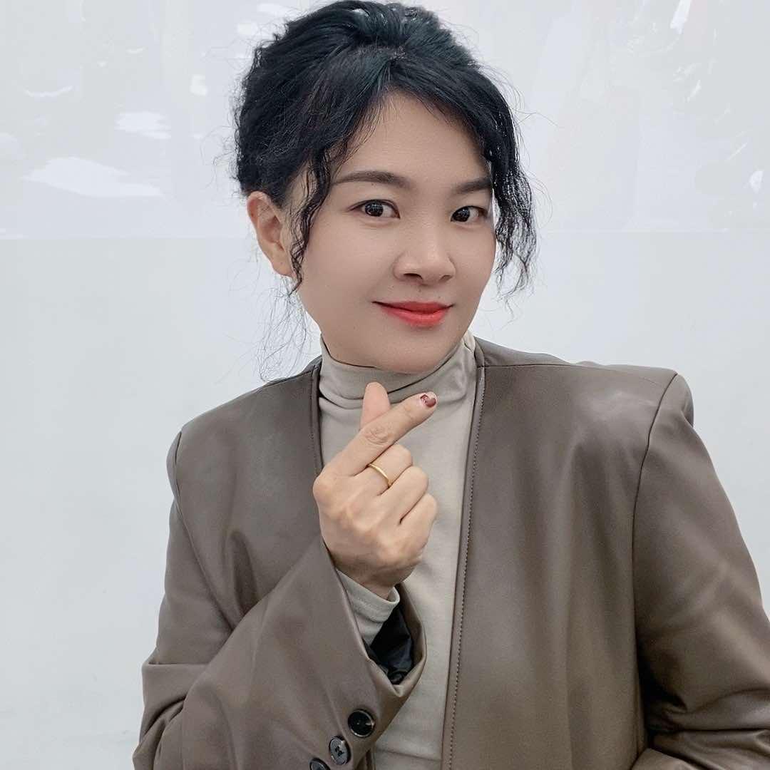 涵益服装店(富园广场地下商城店)官方号