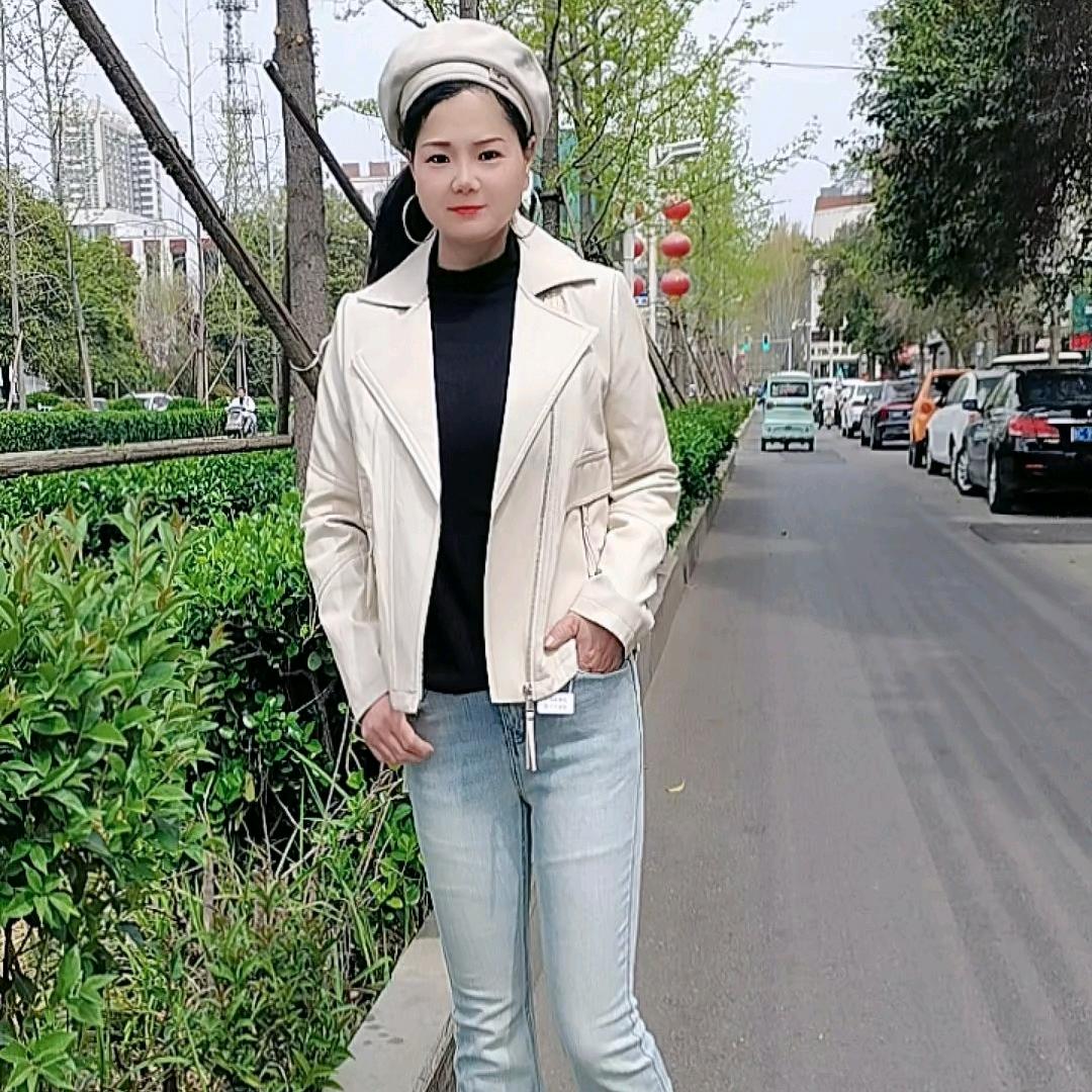 偃师浪漫女人服饰