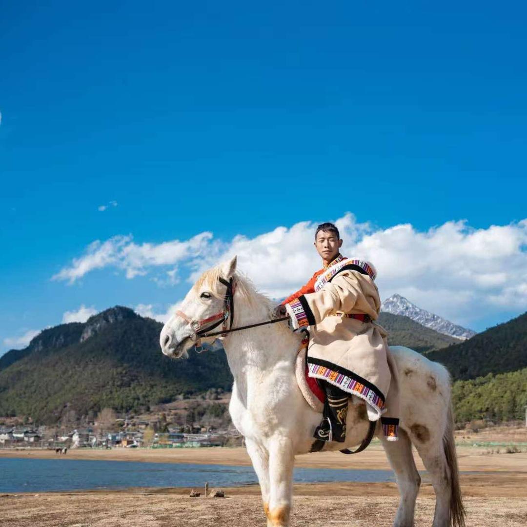 文海旅游骑马服务