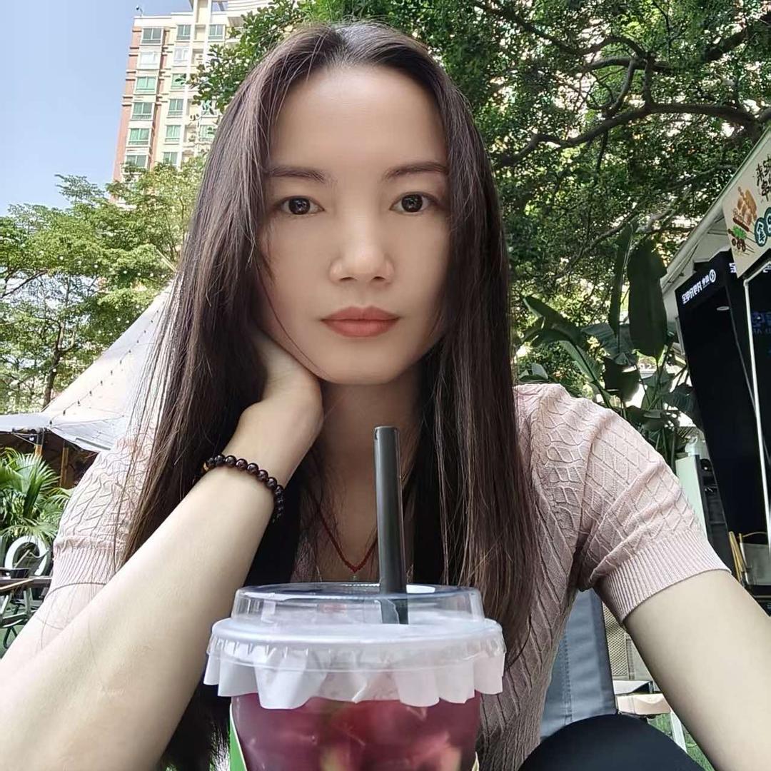 泓善妍养生馆+初见服装