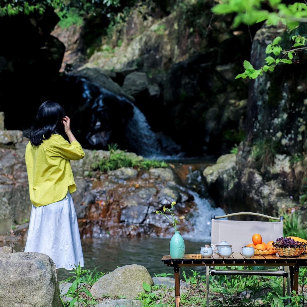 云隐山野·听溪