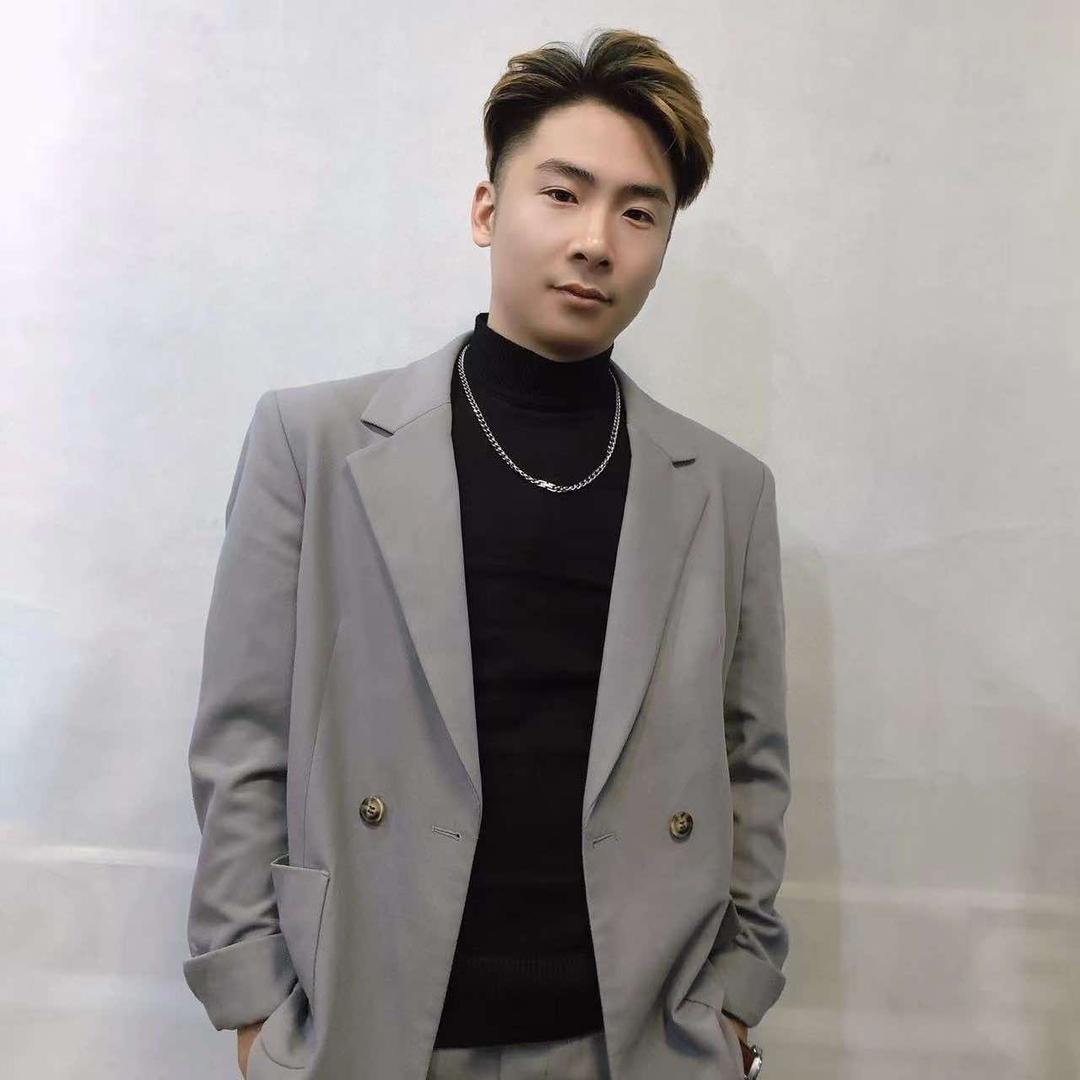 哈尔滨小伙～发型设计