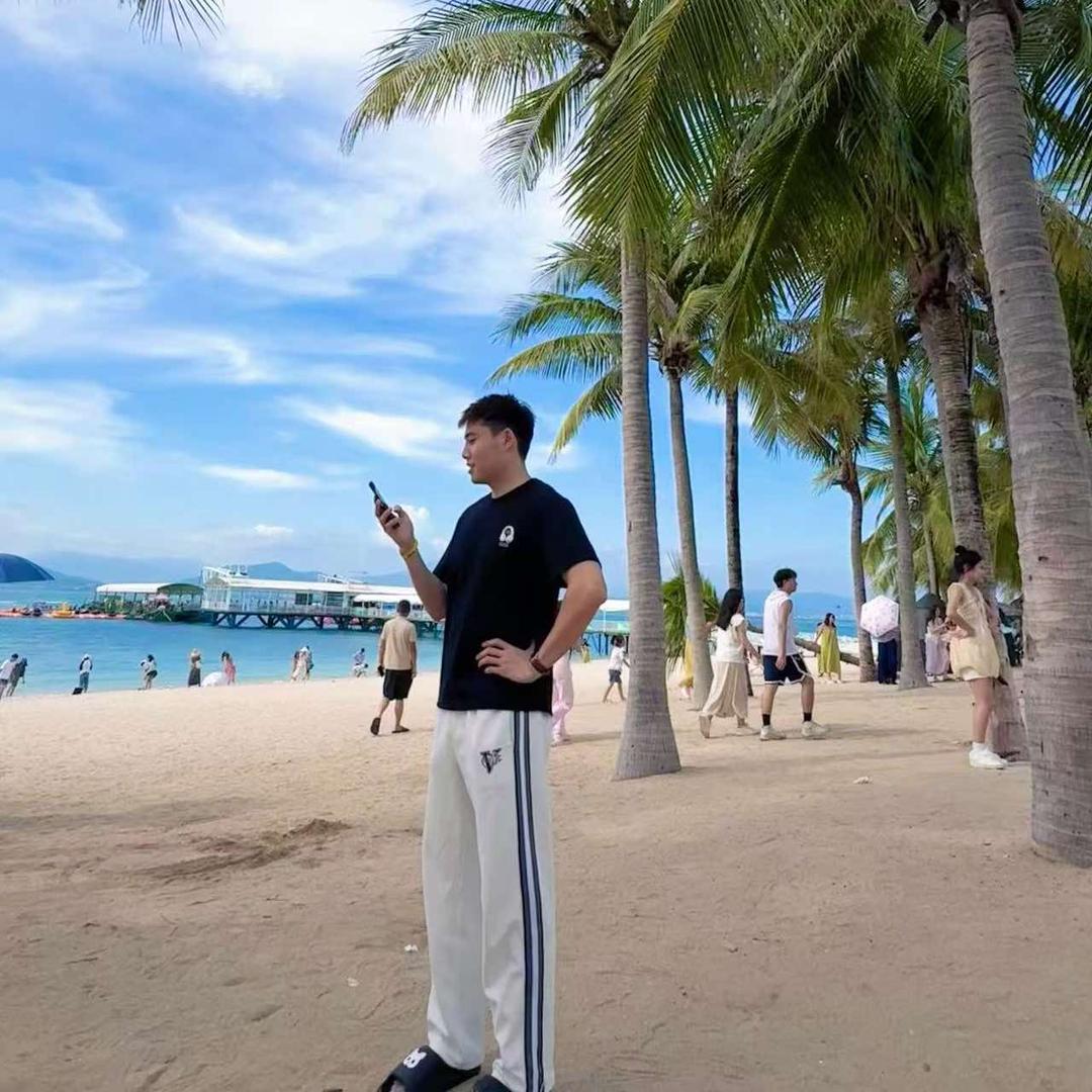 拾力氧舱游泳健身 谢必政