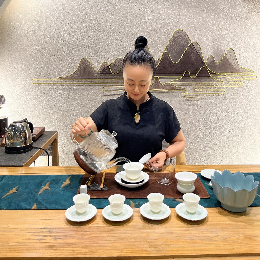 JingGuan瑜伽普拉提官方号