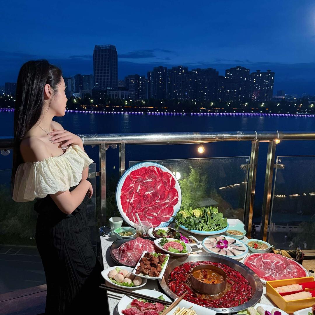 318江景火锅（汉中湿地公园店）