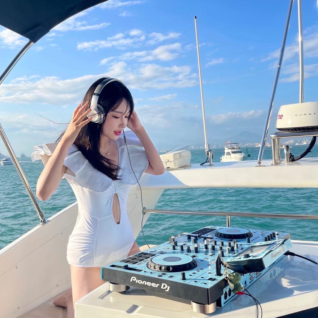 三亚海洋之星游艇俱乐部