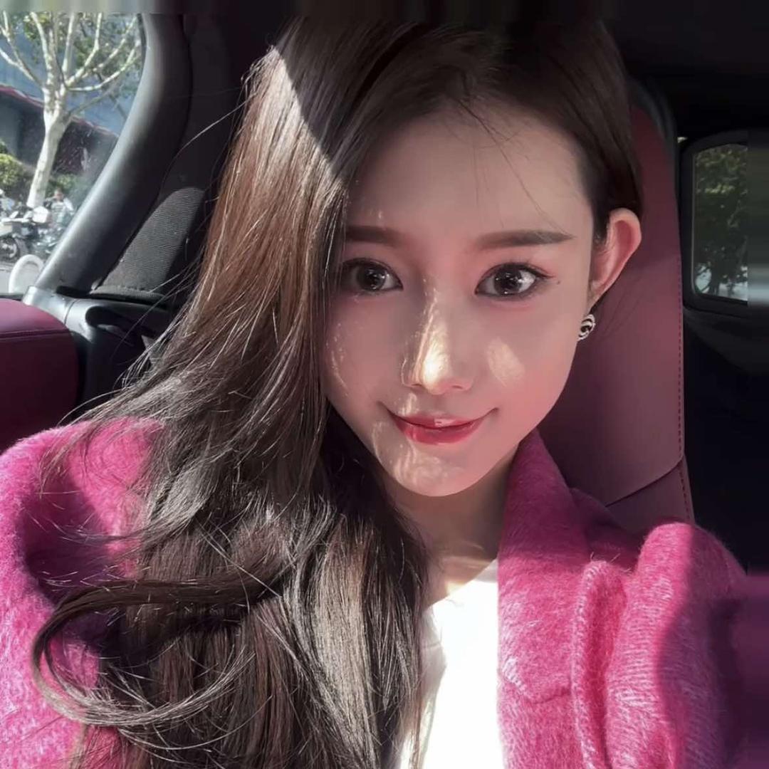 《李二炮•上二楼》大排档老板娘
