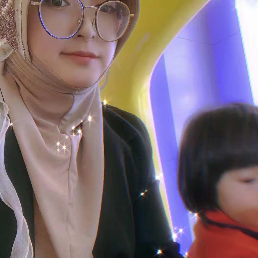 澜理’慕涞