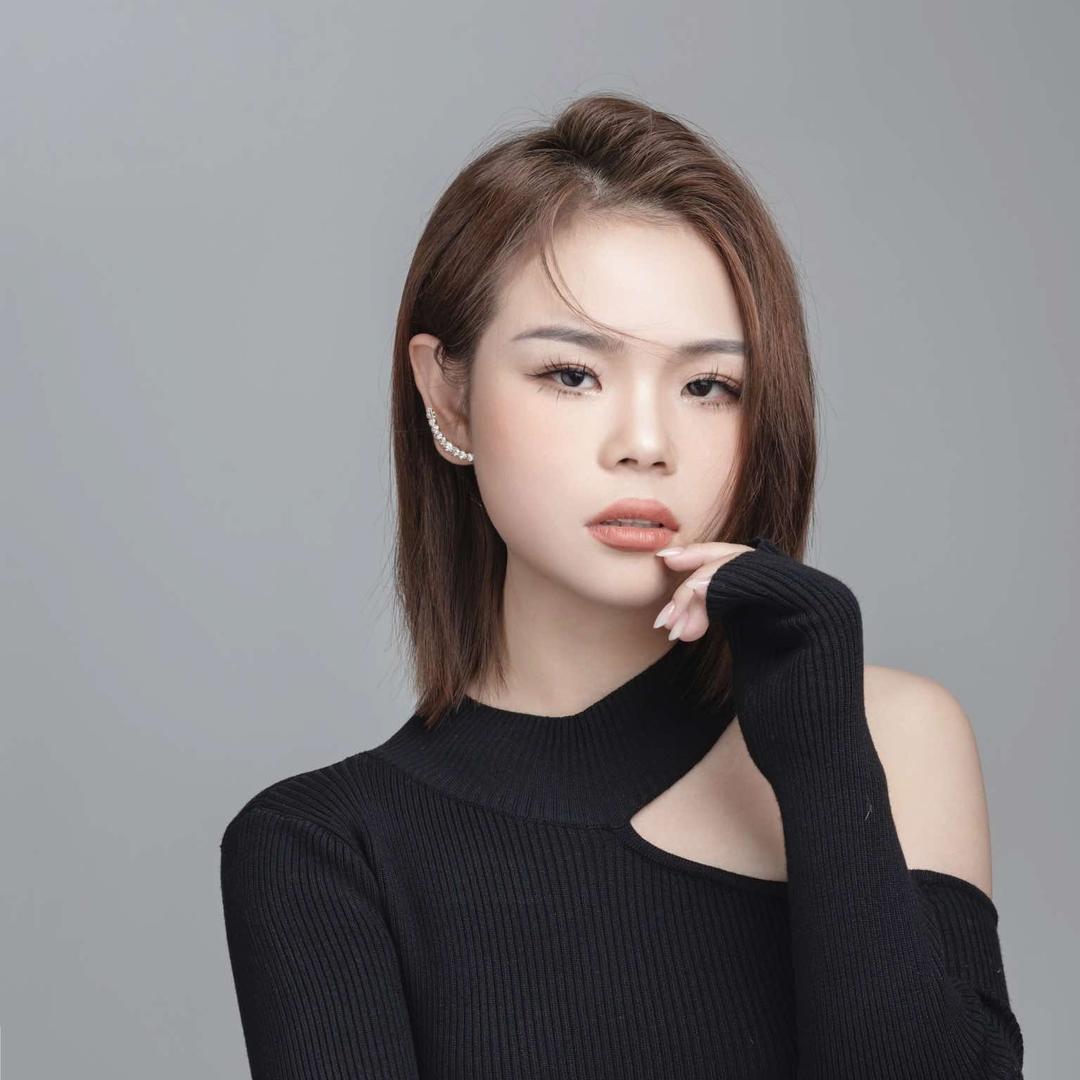 芬芬在仙桃做眉毛