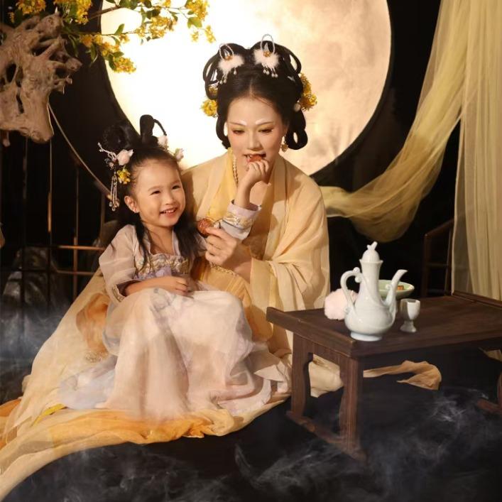 繁喜汉服摄影馆