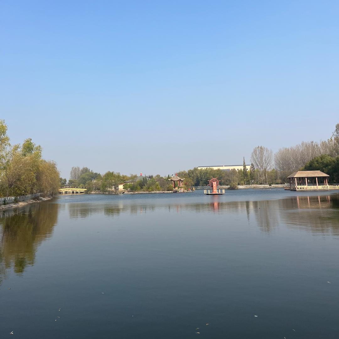 青岛鼎龙山庄餐饮民宿度假酒店