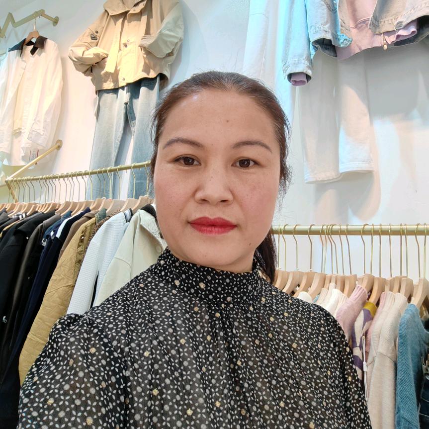 湘阴遇见（伊芙莎）女装