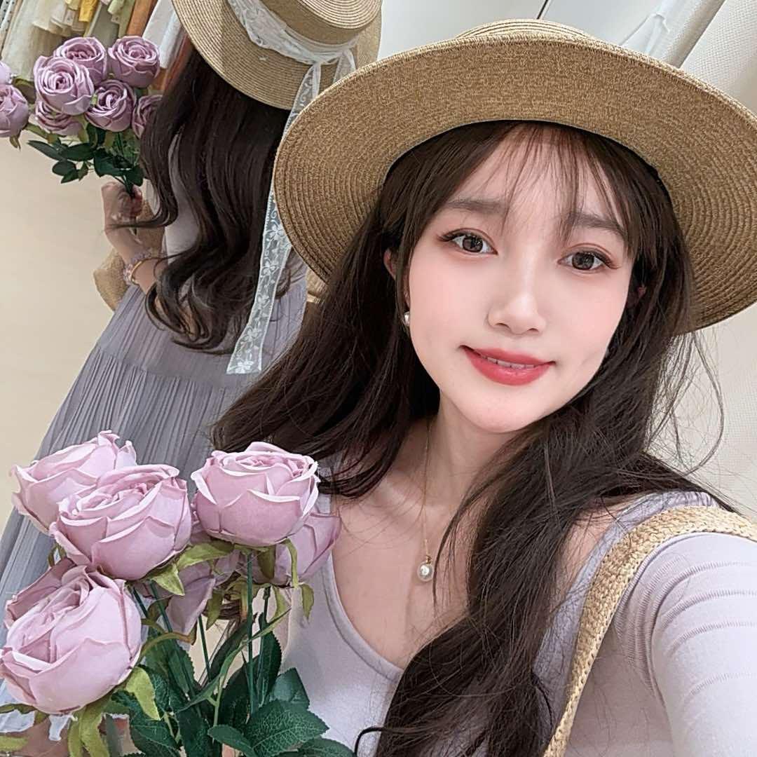 大连Tomorrow子贤女装集合店