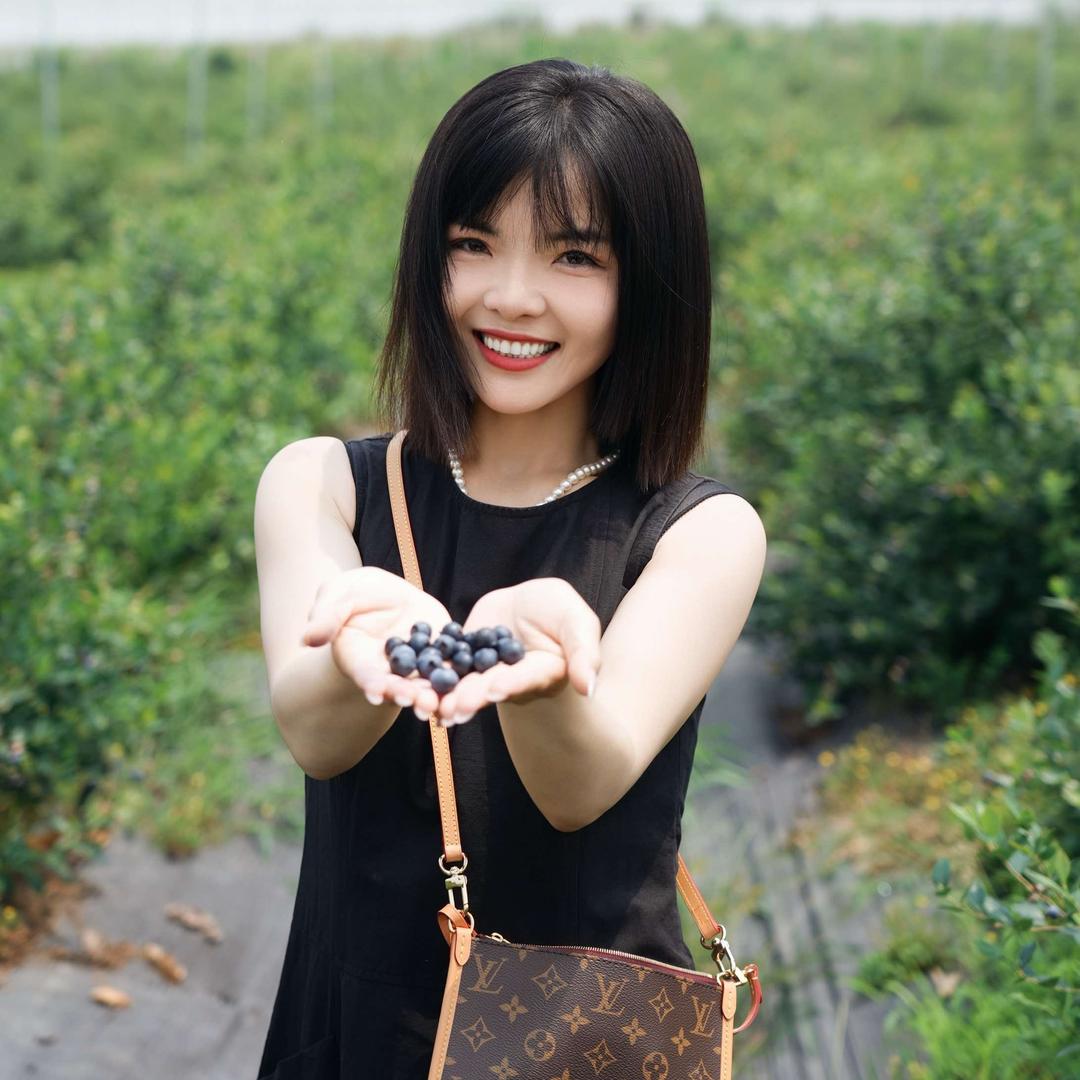 三草两木(名仕步行街店)官方号