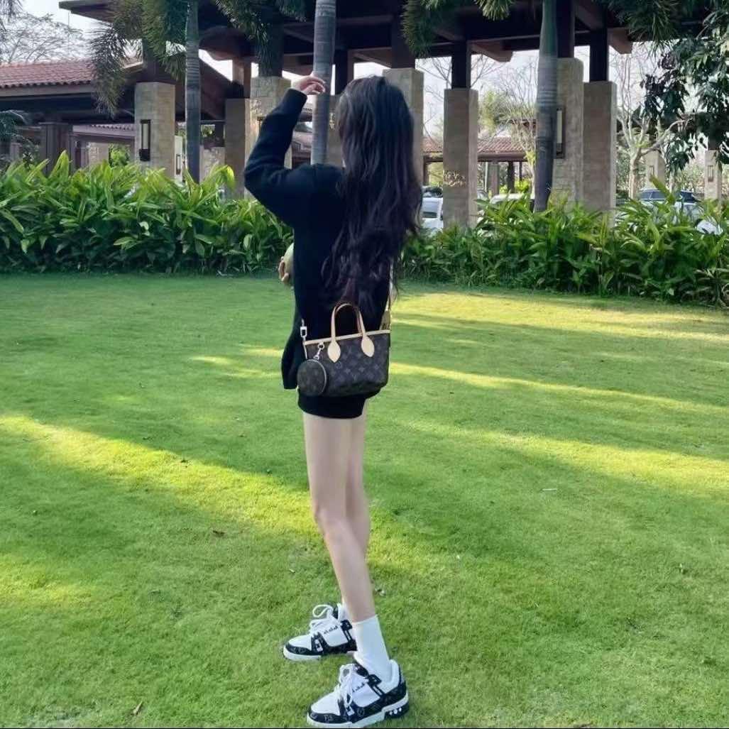 市贴括环球总仓十八号