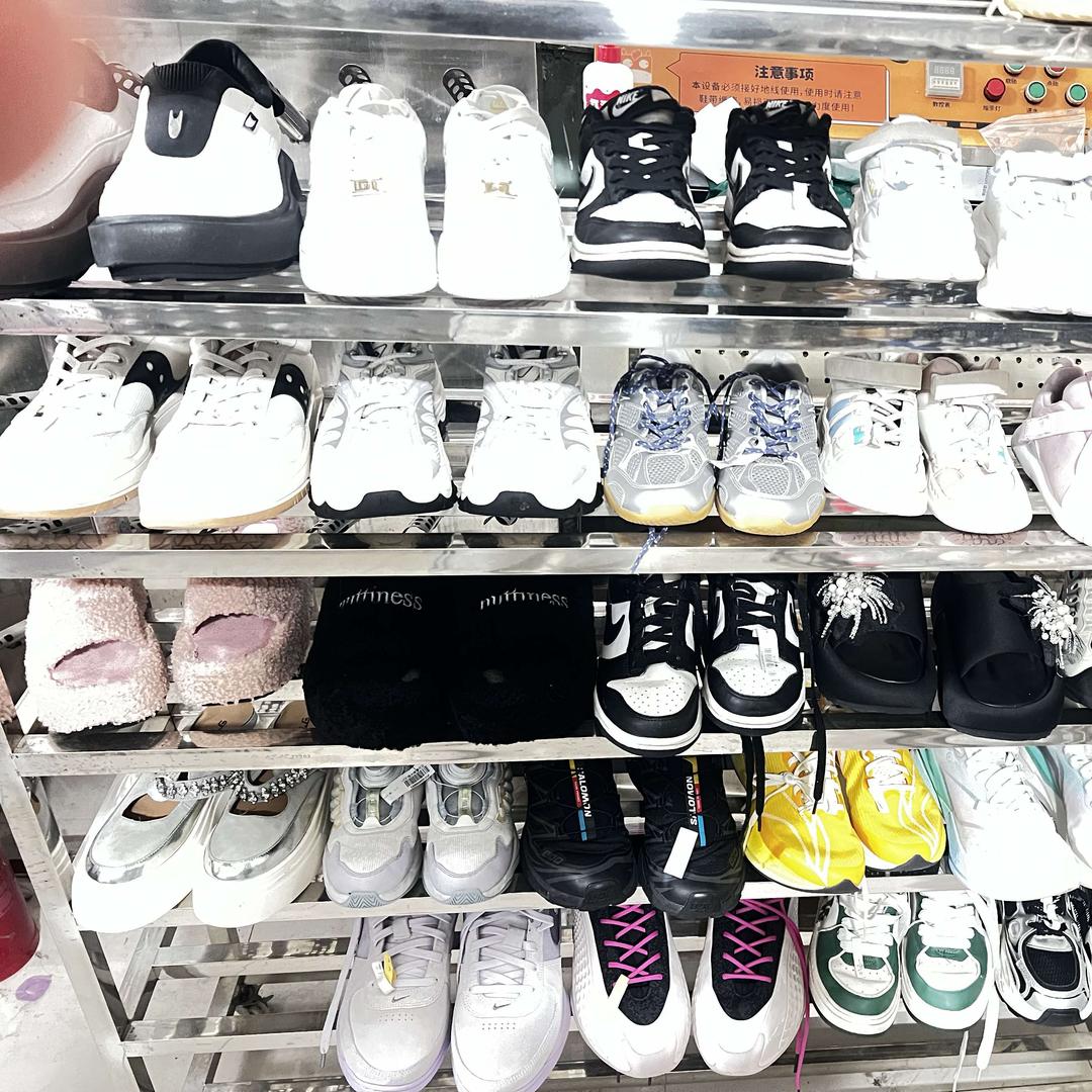 居白洗护·让牛马老板给我搞钱的干洗局