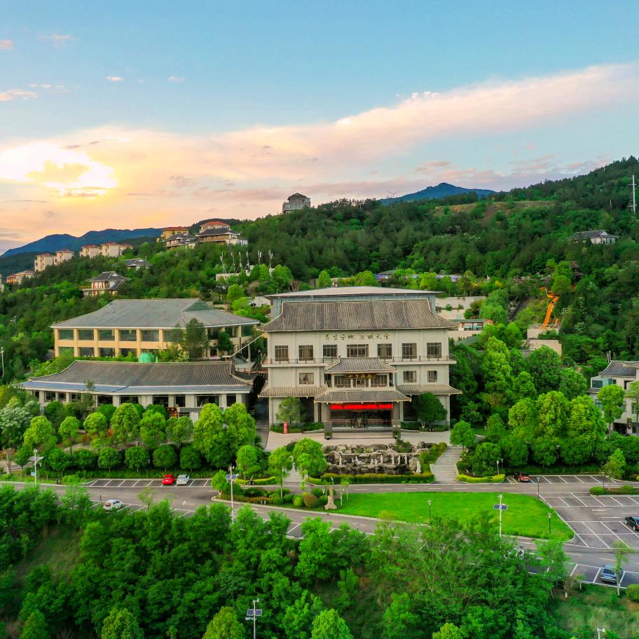 汤山女皇温泉酒店