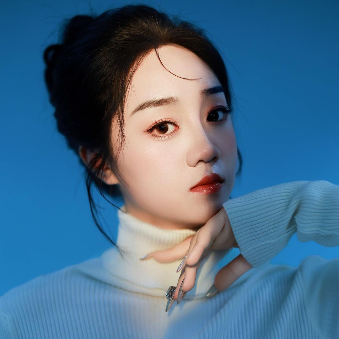 阿颖w.