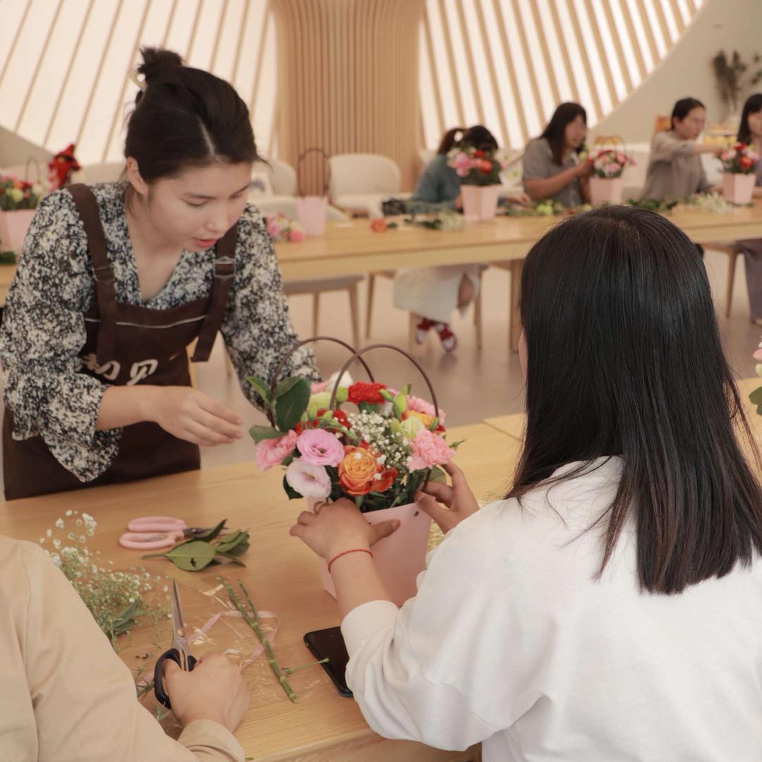 芒市初见花坊