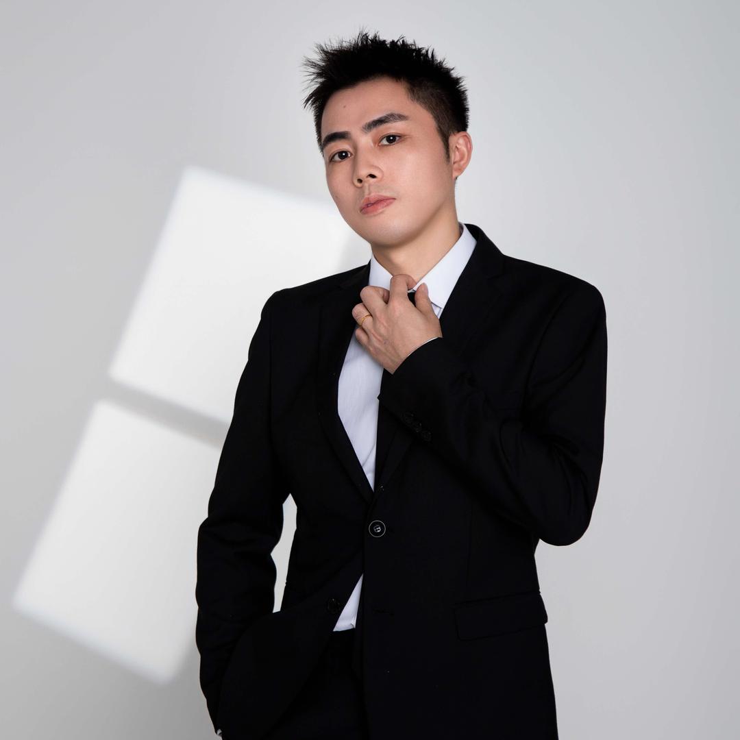 吐祥减龄发型冉毅