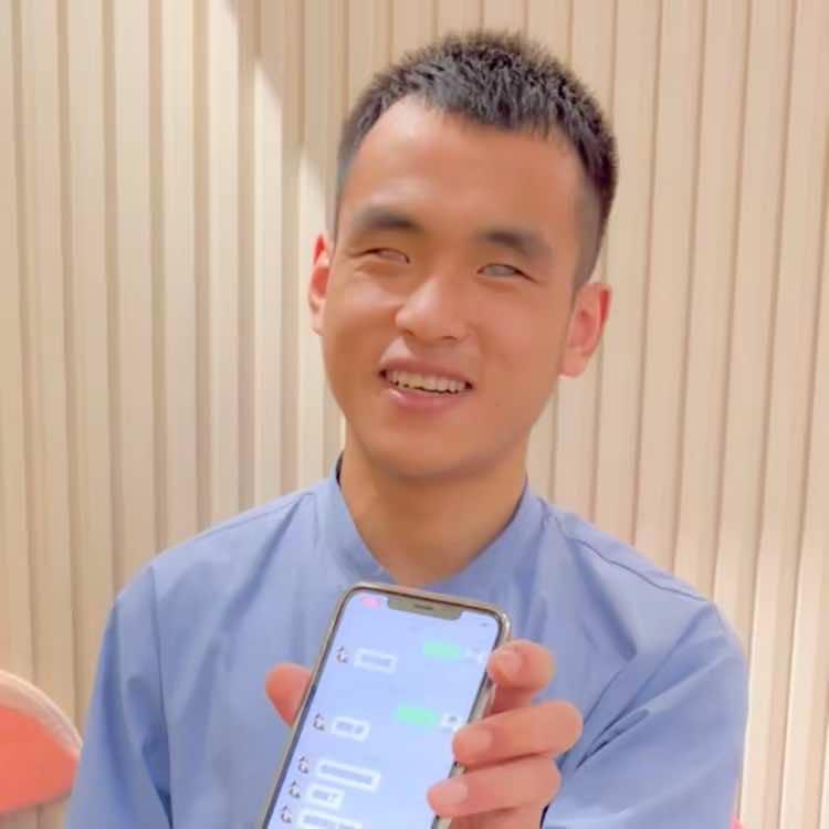 盲人隆哥在上海