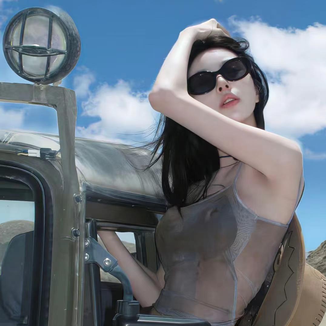 绿春云耀商贸百货行