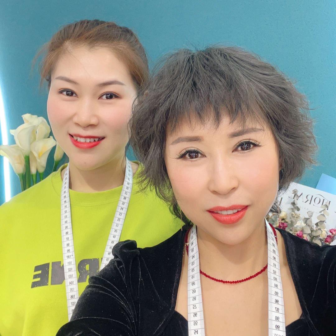 兰州臻美内衣的婷婷和小姨