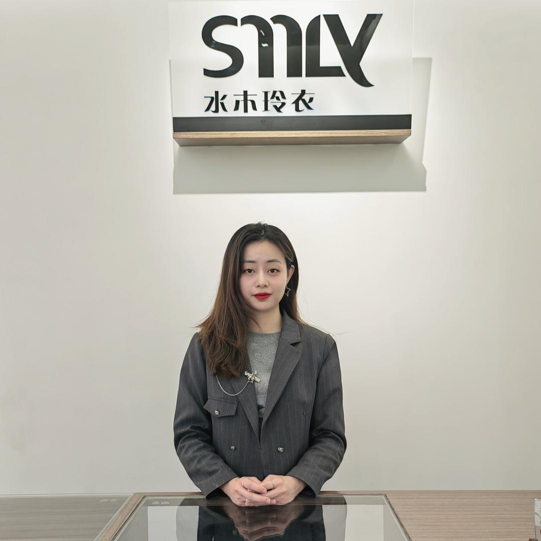 水木玲衣--小颖