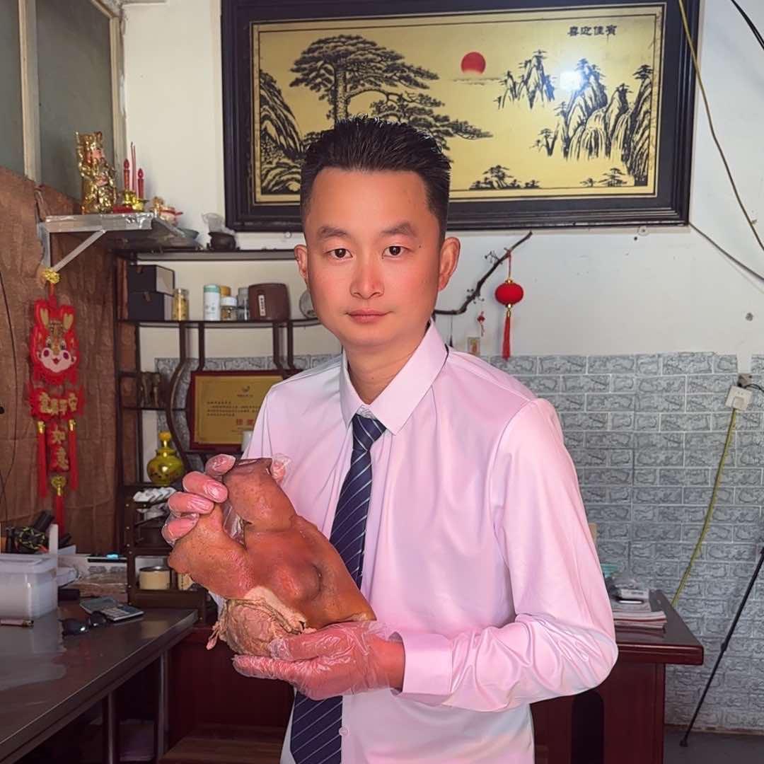 酱肉哥、刘珈铭