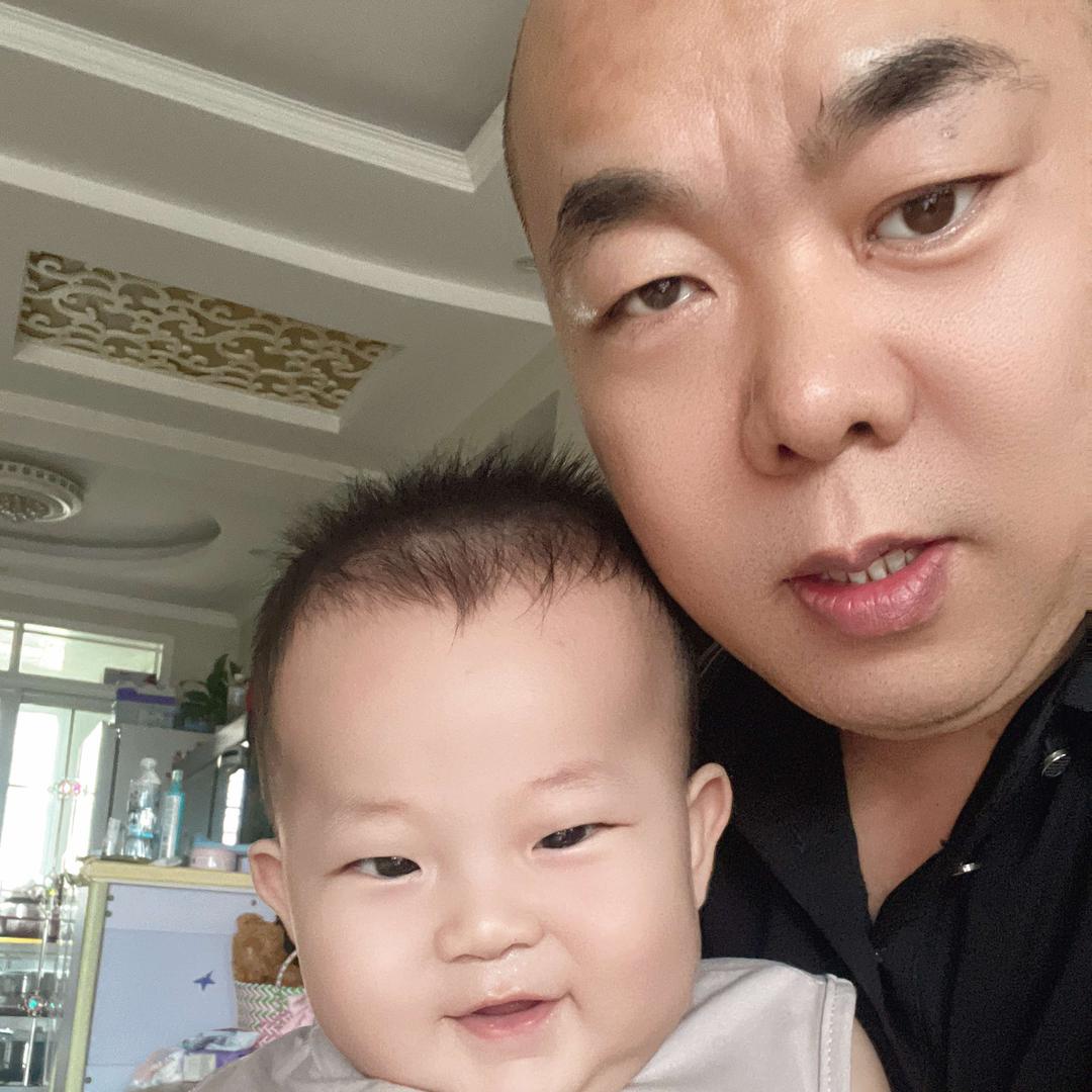 佰衣汇鞋服广场(荥阳店)官方号