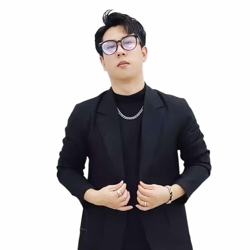 锦州墨北SALON店长-项禹