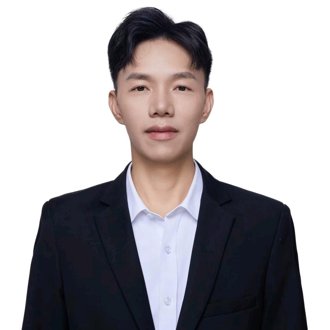 赣州华坚驾校伍主任