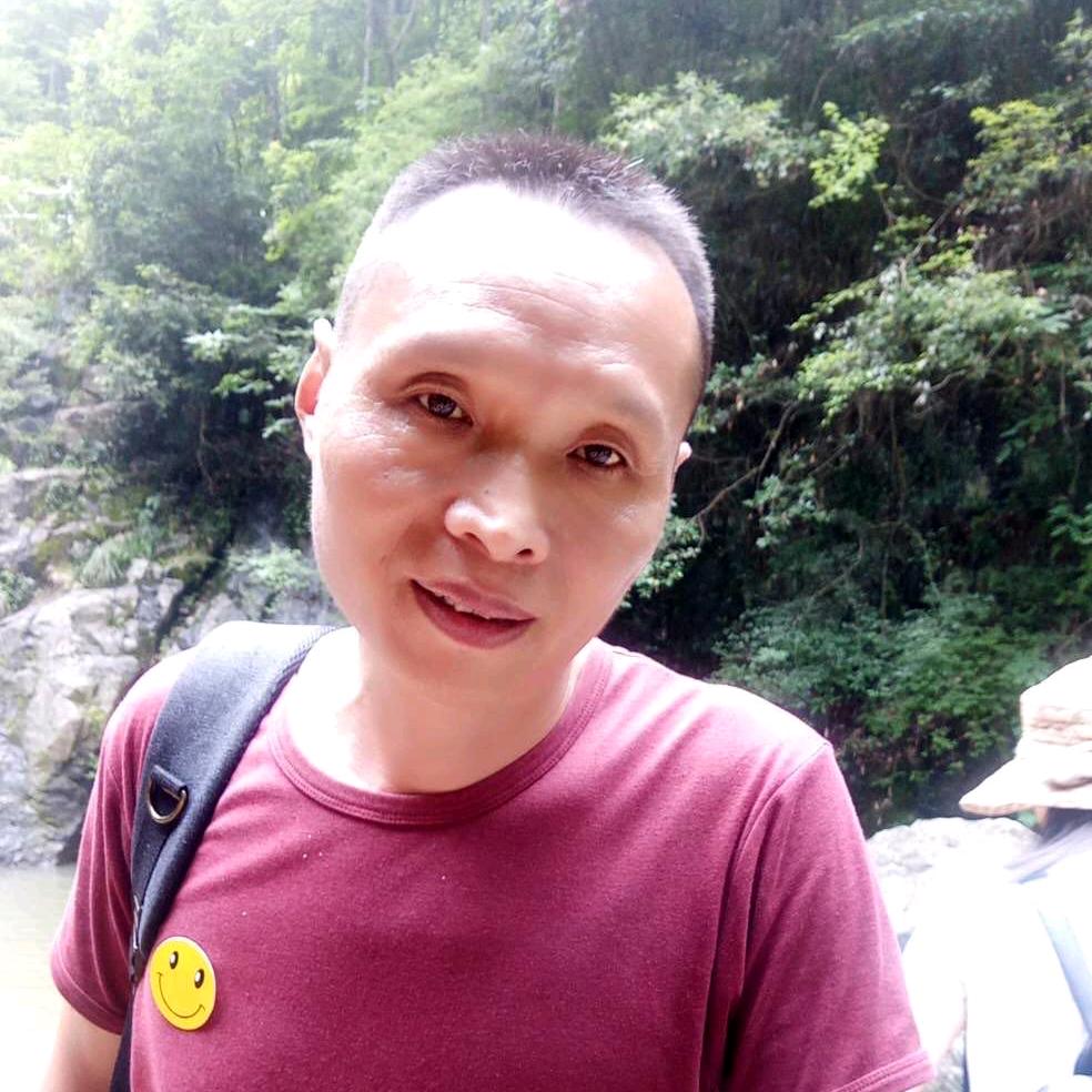 虎丘披萨陆哥