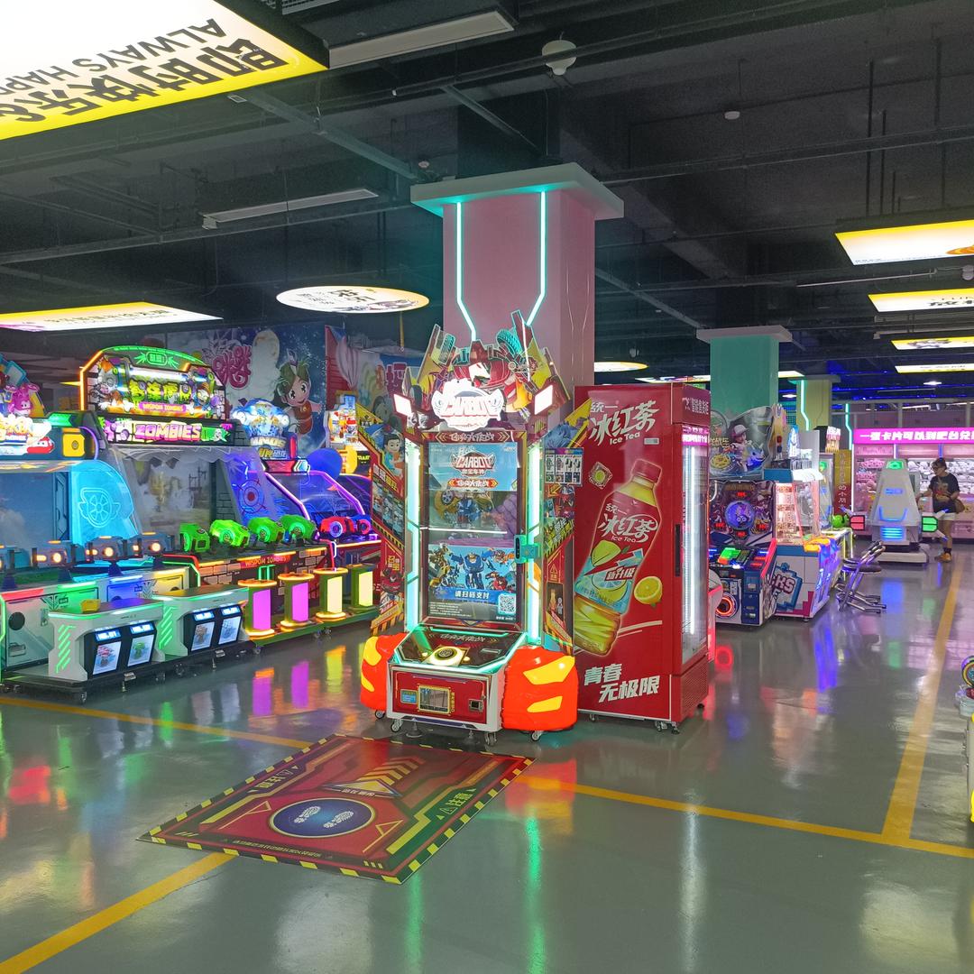 恩施星空之城电玩城小杨