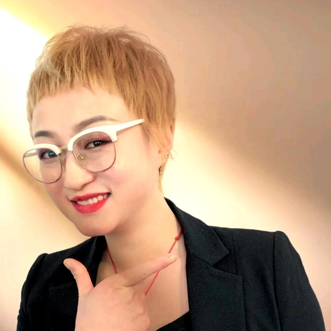 乌鲁木齐剪烫染慧慧