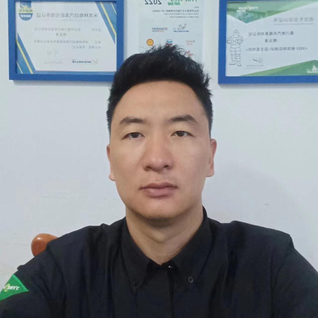 小拇指熊大