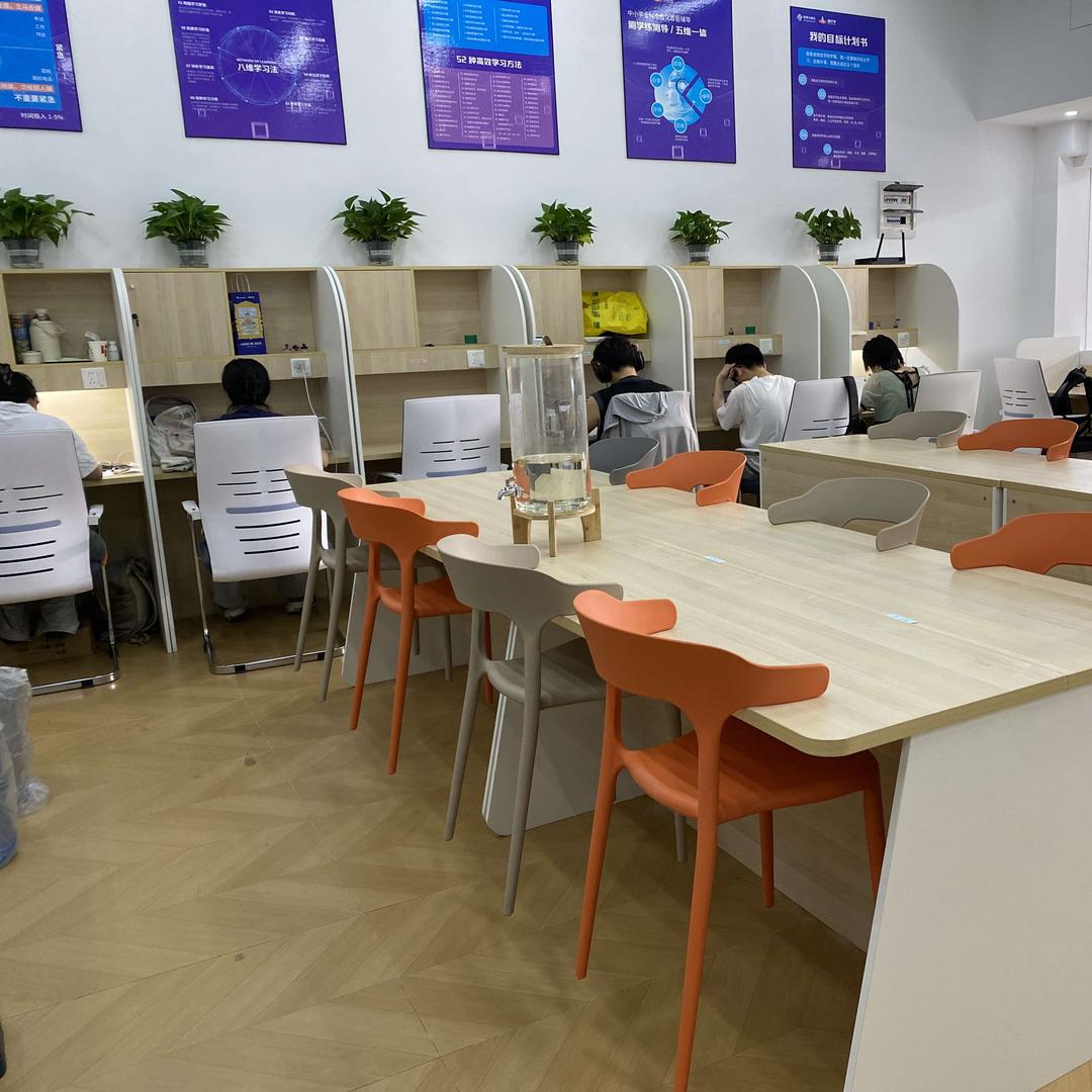 智己图书馆官方号